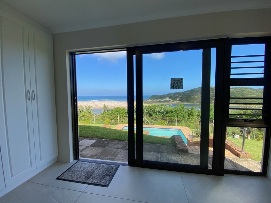 4 Bedroom Property for Sale in Cintsa East Eastern Cape